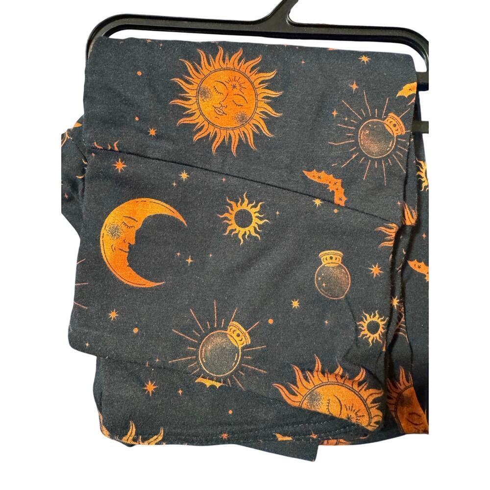 5/$25 NWT Halloween Leggings Size M(8-10)